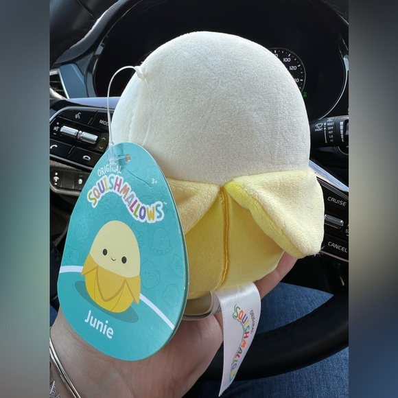 ❤️‍🔥Junie the banana Squishmallow 5” 🍌 - Picture 2 of 5